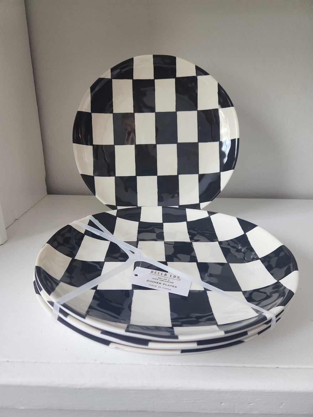 Bella Luxx Black & White Check Melamine Dinner Plates - Set of 4 11 Inches